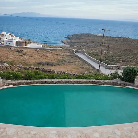 Villa 3 Bedroom Cycladic Lia Kalafáti