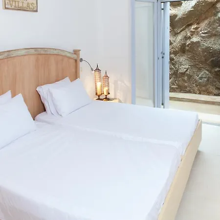 Vila 3 Bedroom Cycladic Lia Kalafatis