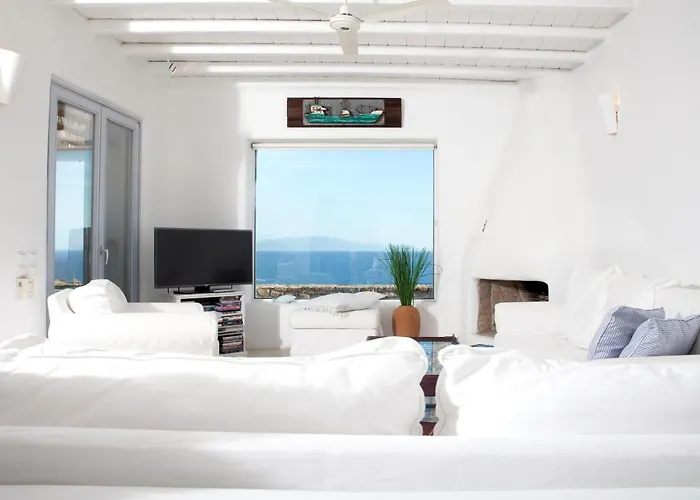 3 Bedroom Cycladic Lia Καλαφάτη